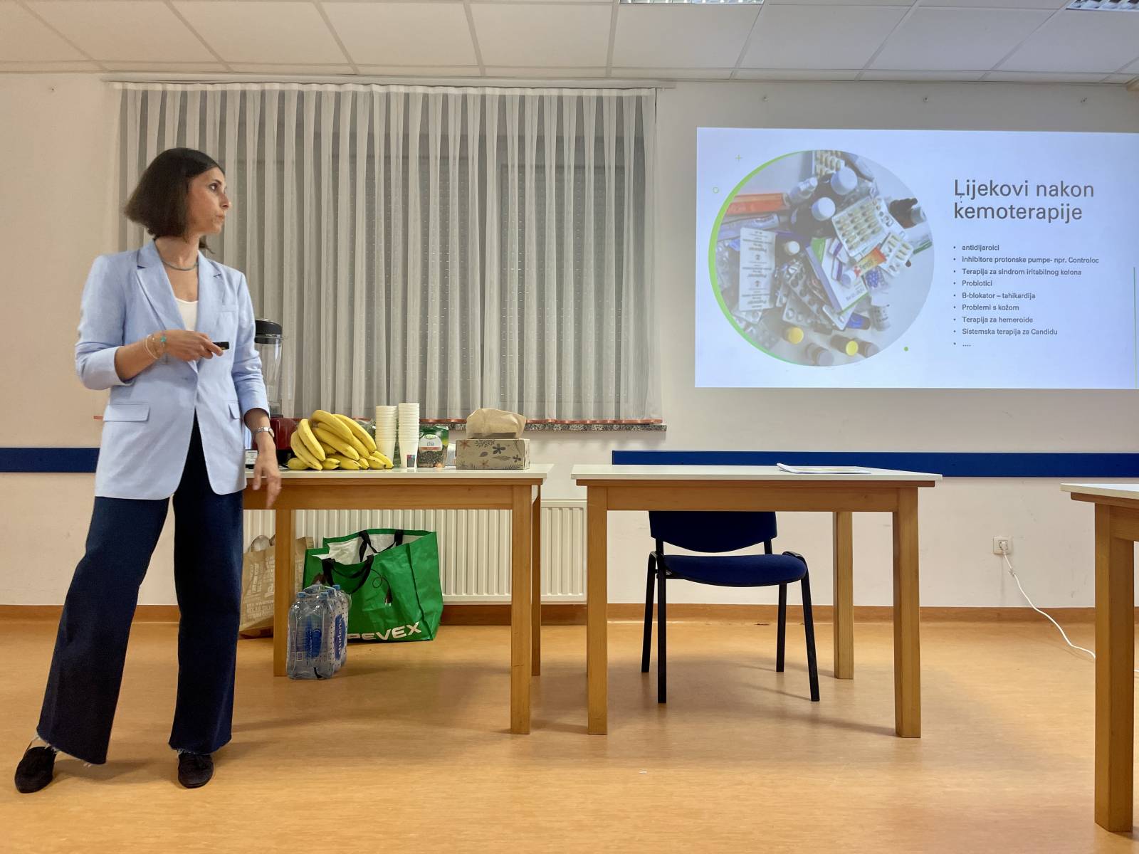 Sandra Drašković during a talk